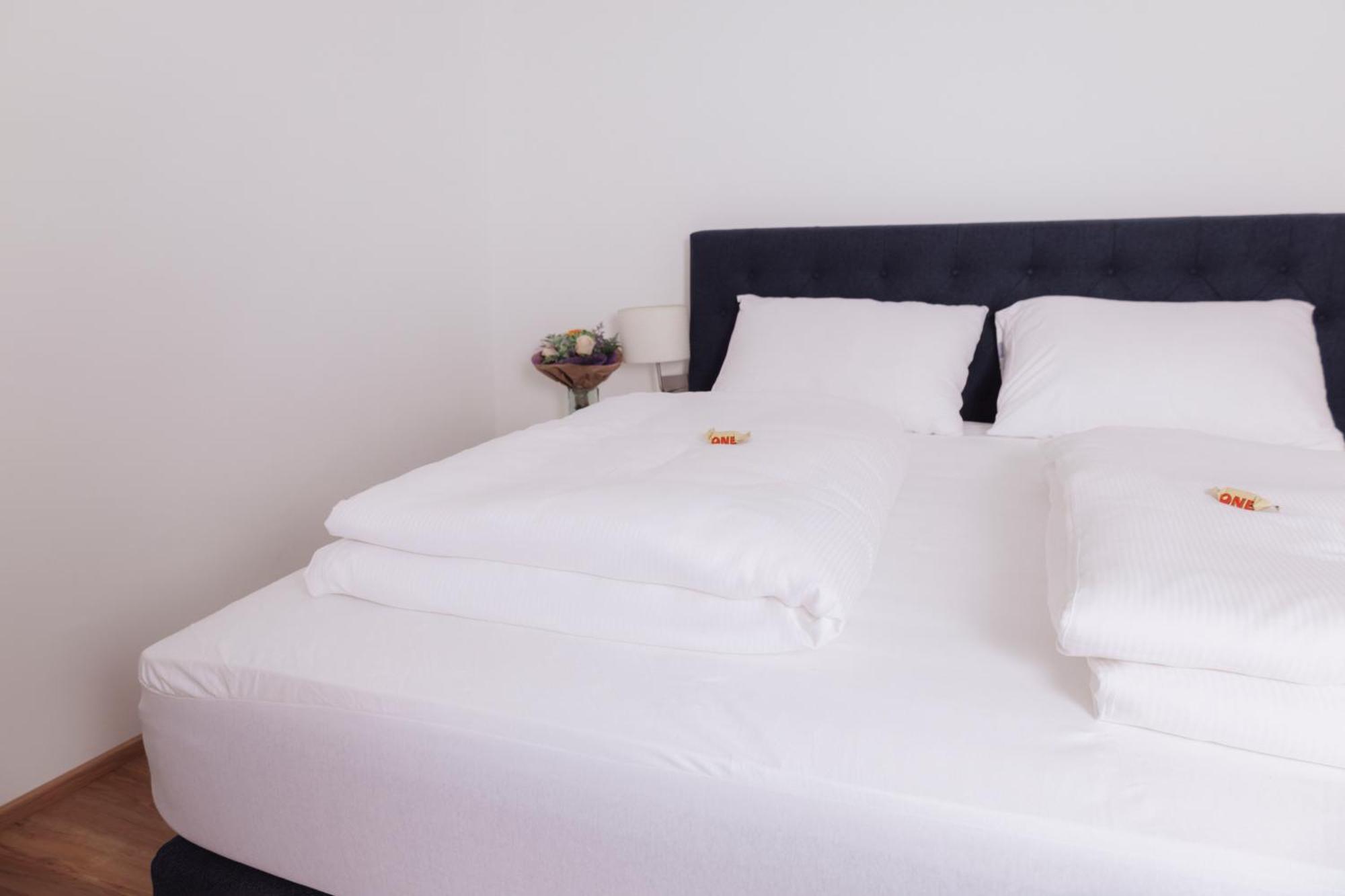Cityhotel Am Domplatz Self-Checkin كلاغنفورت المظهر الخارجي الصورة
