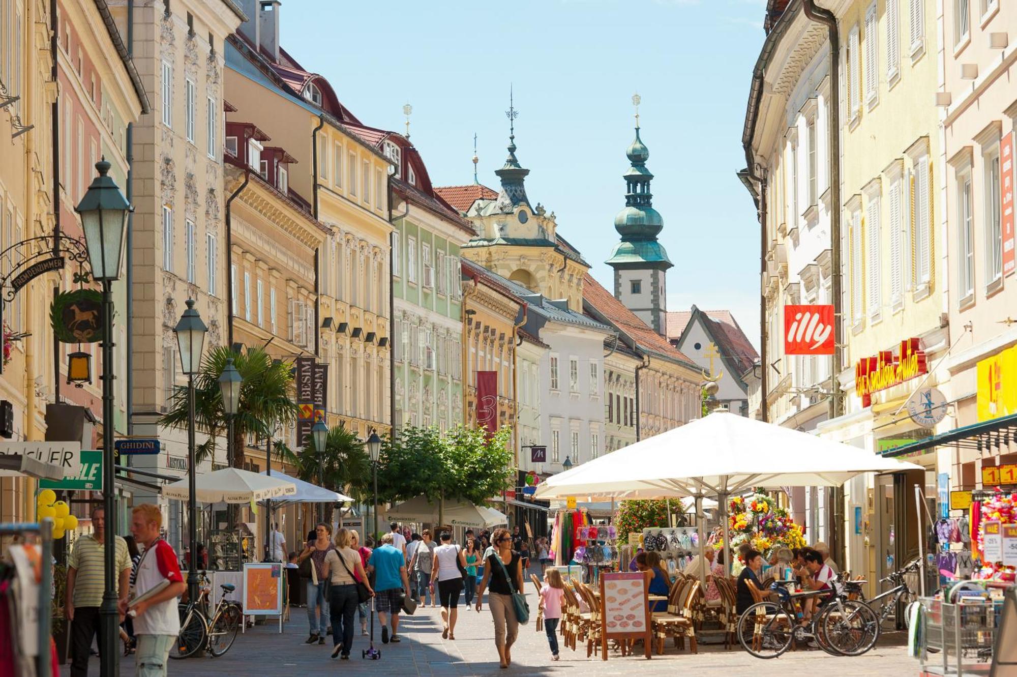 Cityhotel Am Domplatz Self-Checkin كلاغنفورت المظهر الخارجي الصورة