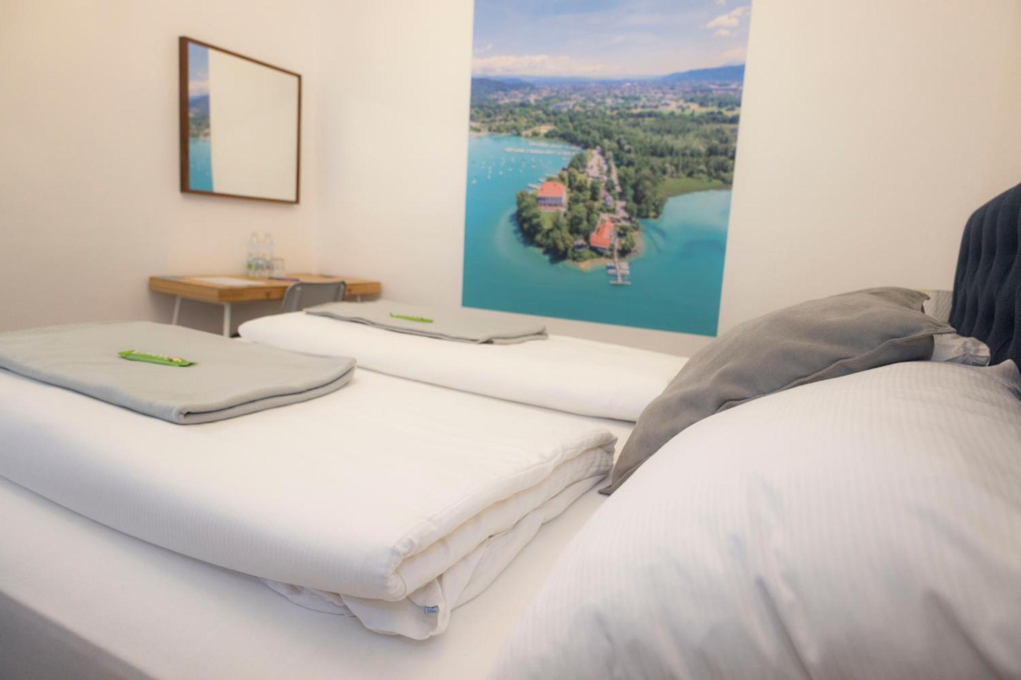 Cityhotel Am Domplatz Self-Checkin كلاغنفورت المظهر الخارجي الصورة