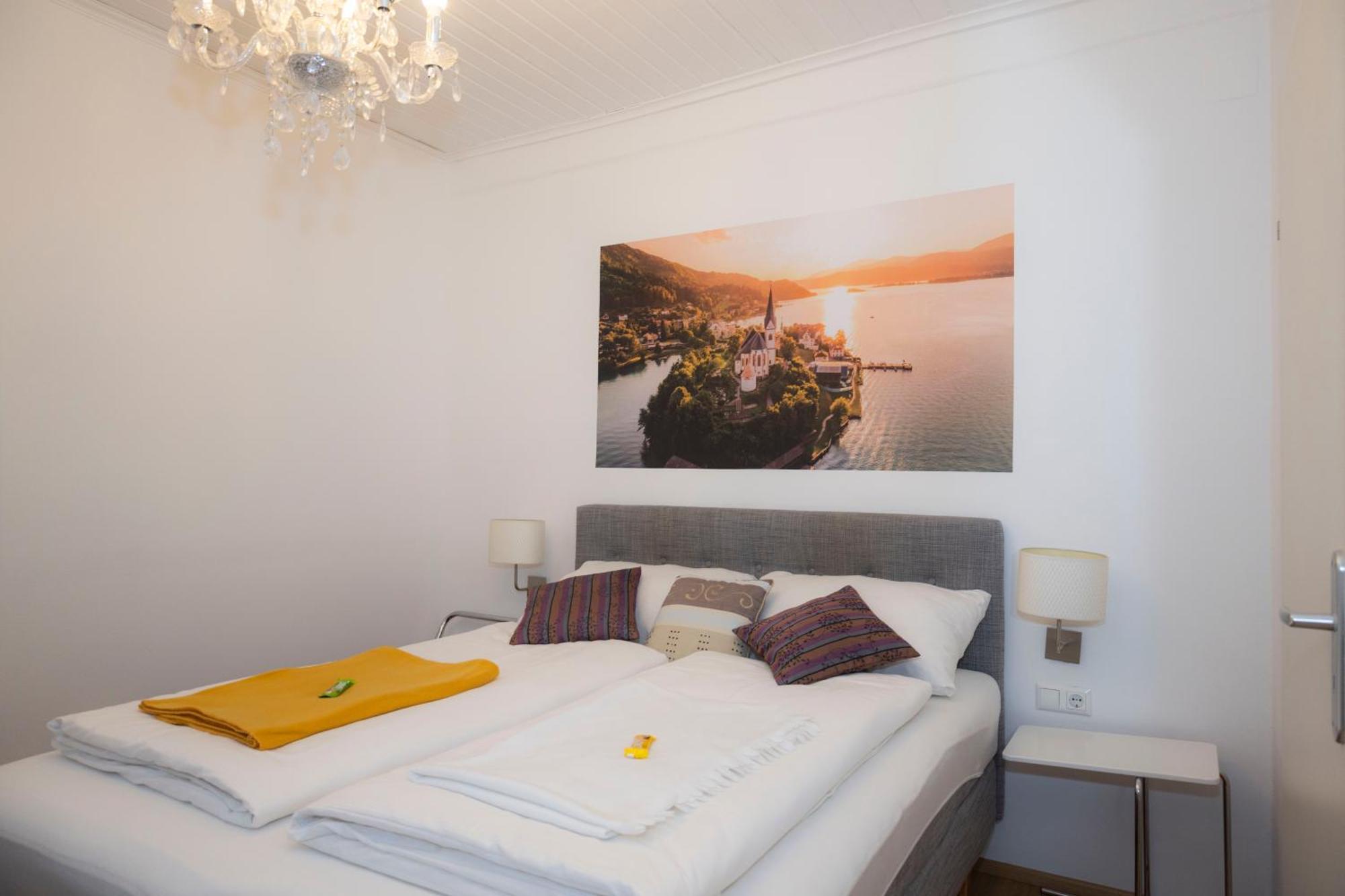 Cityhotel Am Domplatz Self-Checkin كلاغنفورت المظهر الخارجي الصورة
