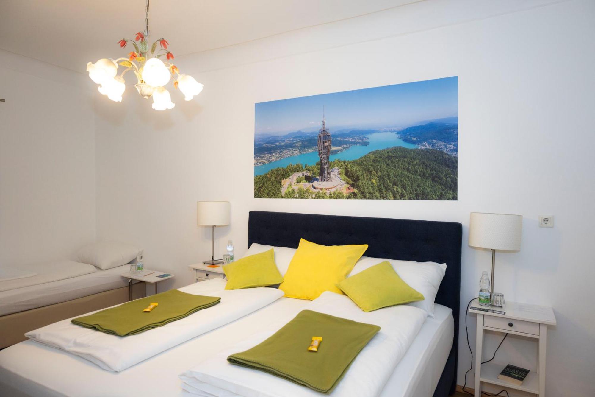Cityhotel Am Domplatz Self-Checkin كلاغنفورت المظهر الخارجي الصورة